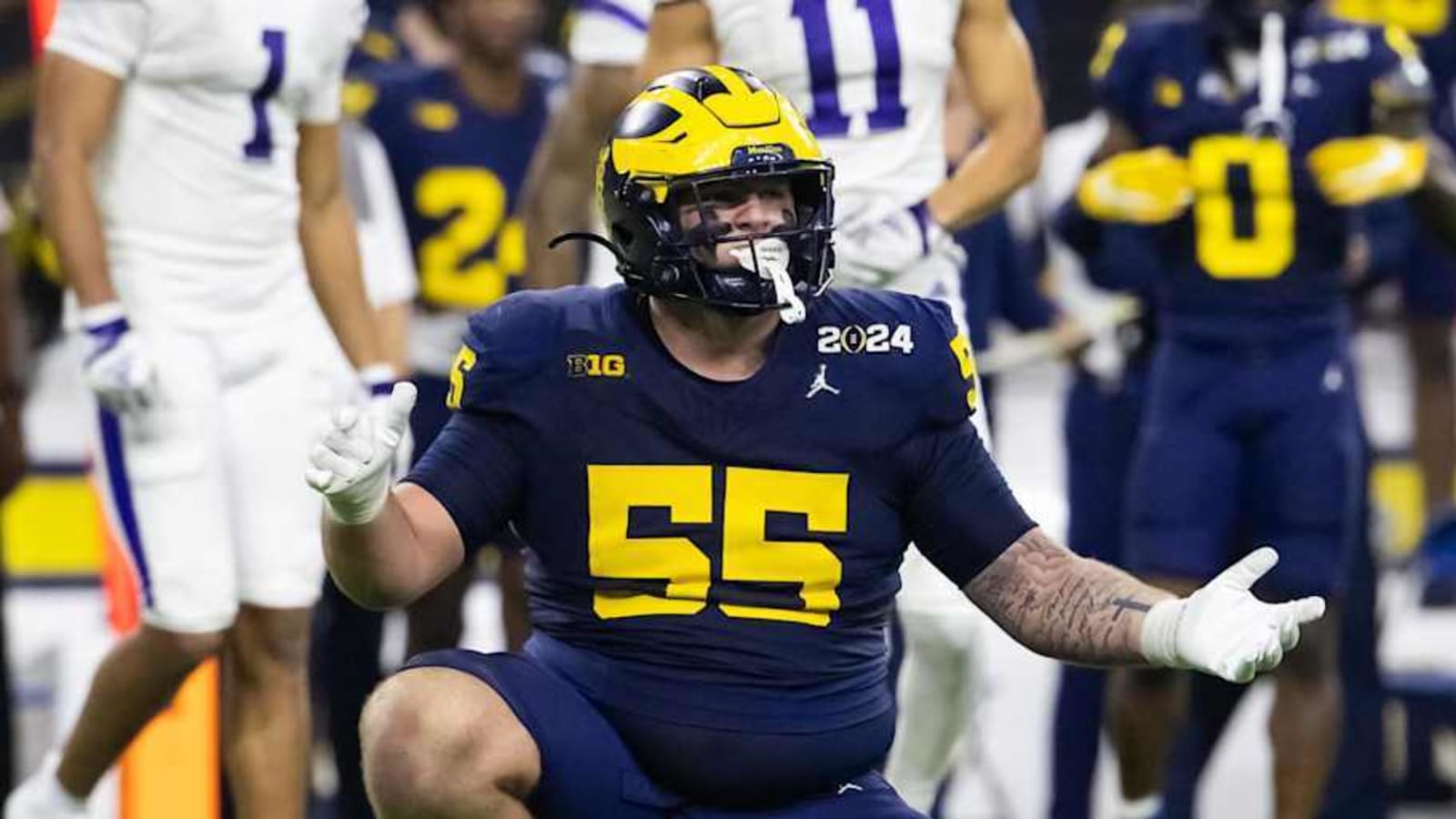 FOX College Football analyst names top 10 defenders in 2025 NFL Draft