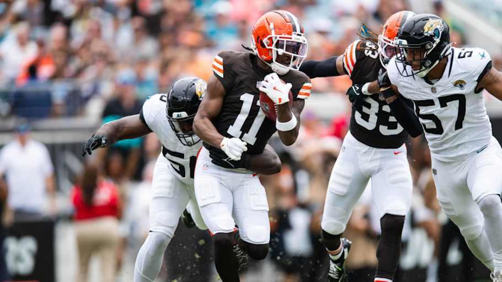 Browns Cut WR Ahead of Week 6 vs. Eagles