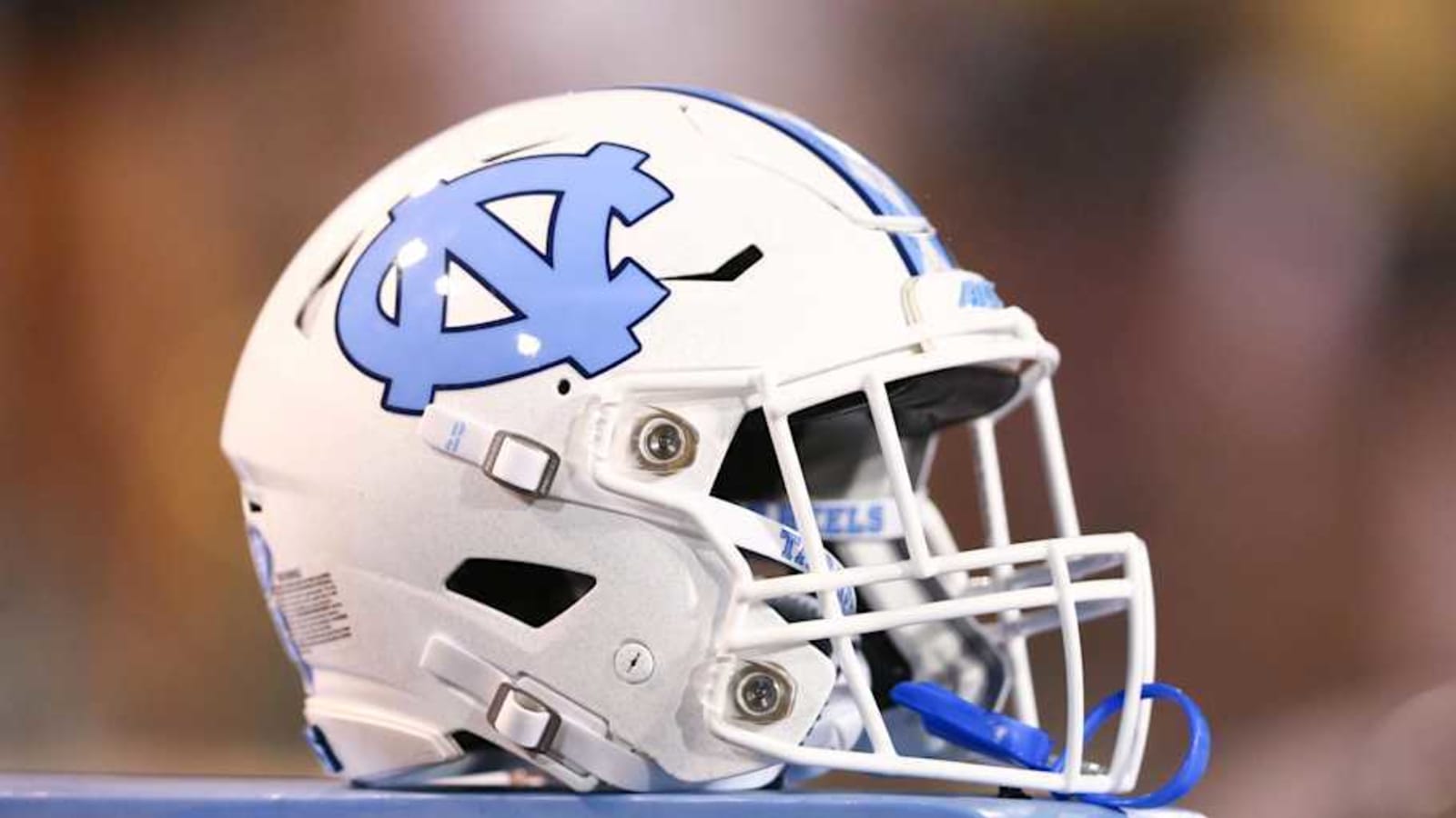 Lightning Transfer Receiver Commits to UNC Football Staff