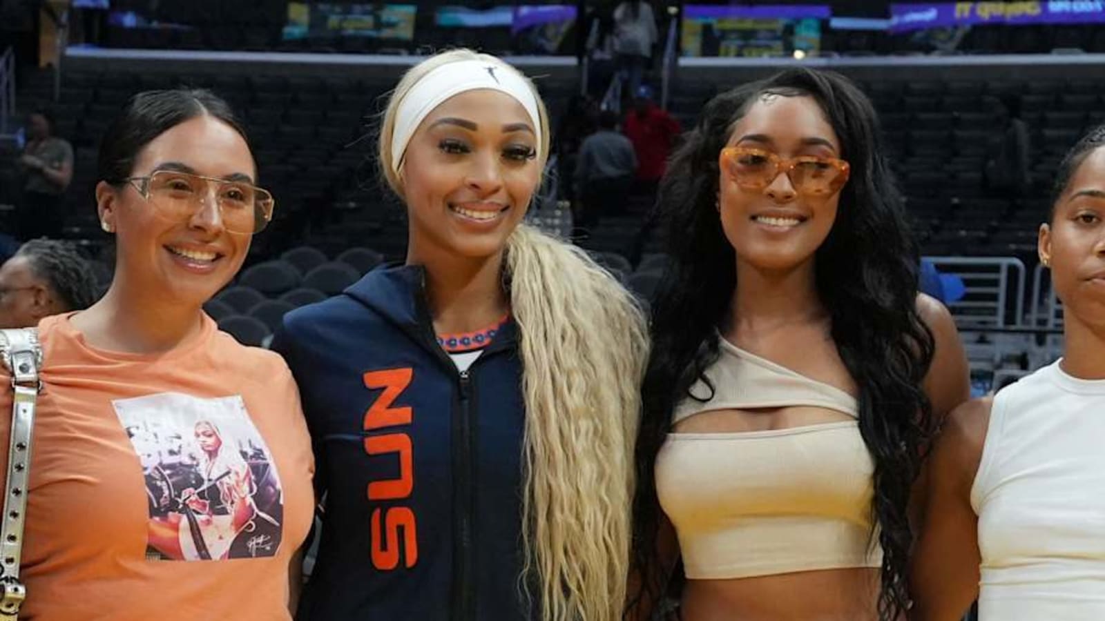 WNBA&#39;s DiJonai Carrington swoons over GF NaLyssa Smith&#39;s new hairstyle