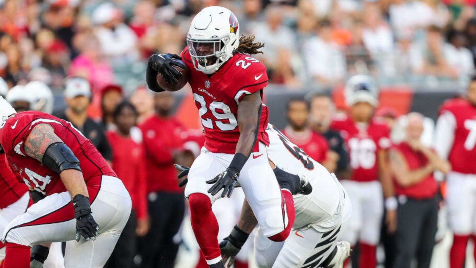 Steelers Bring Back Former Cardinals RB