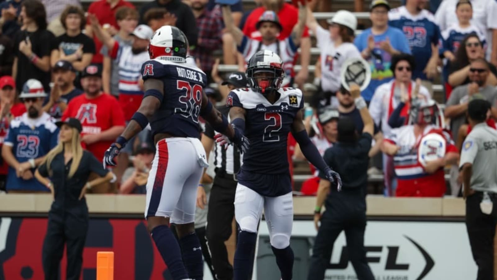 Houston Roughnecks Clean House, Cut 16, Then Sign Replacements