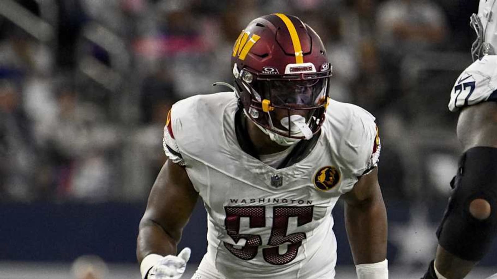 Former Commanders Pass Rusher Signs With Division Rival