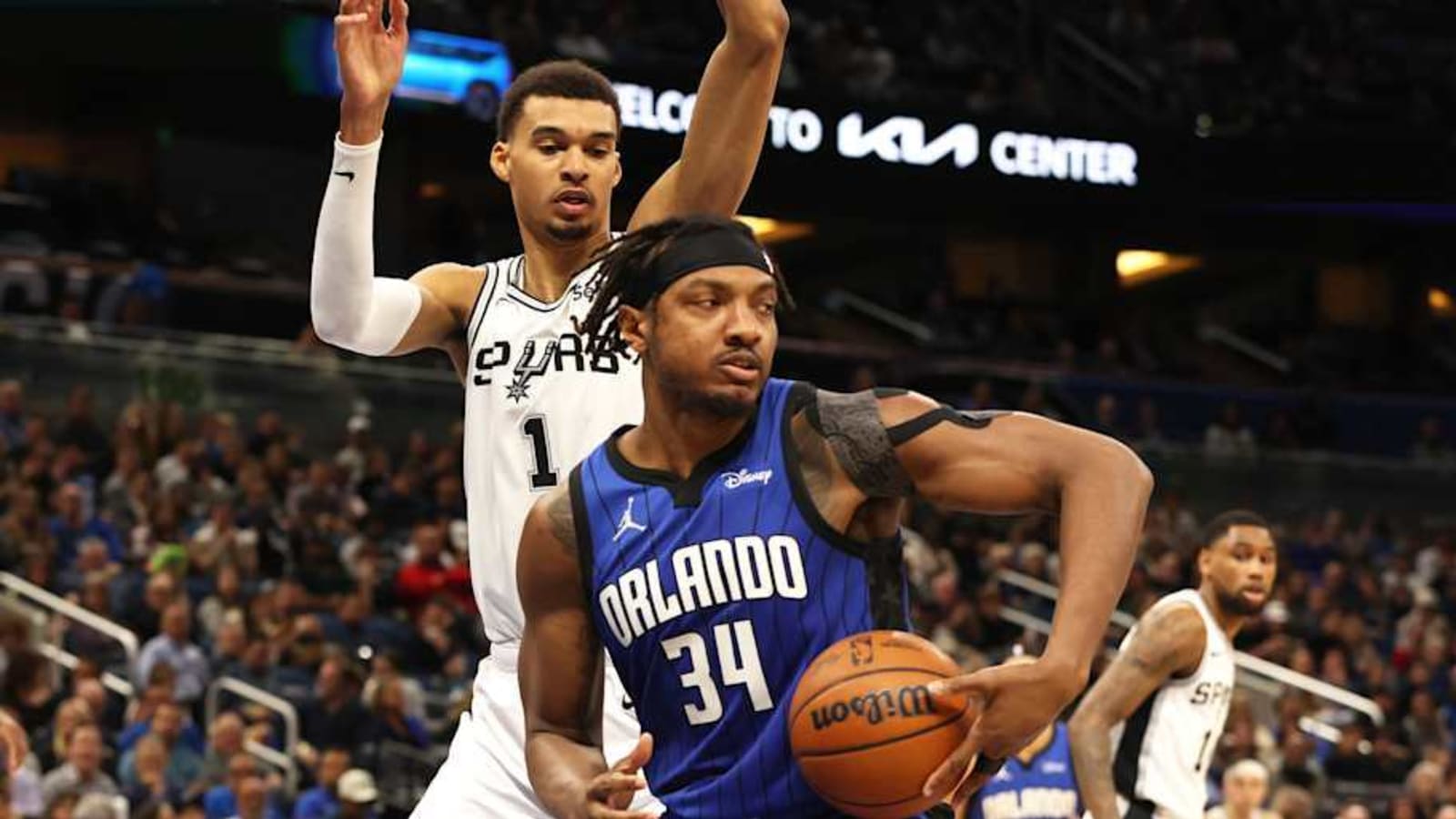 Magic-Spurs Injury Report: Paul, Wembanyama to Make Preseason Debuts, Carter Jr. Out