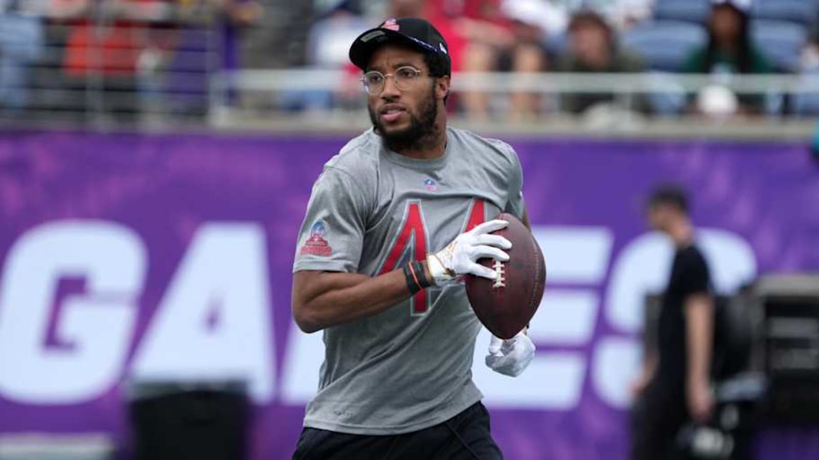 Ravens Fans Host Hilarious Marlon Humphrey Look-Alike Contest