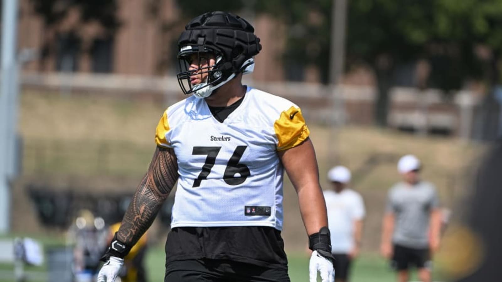 Steelers Rookie Troy Fautanu Suffers Knee Injury
