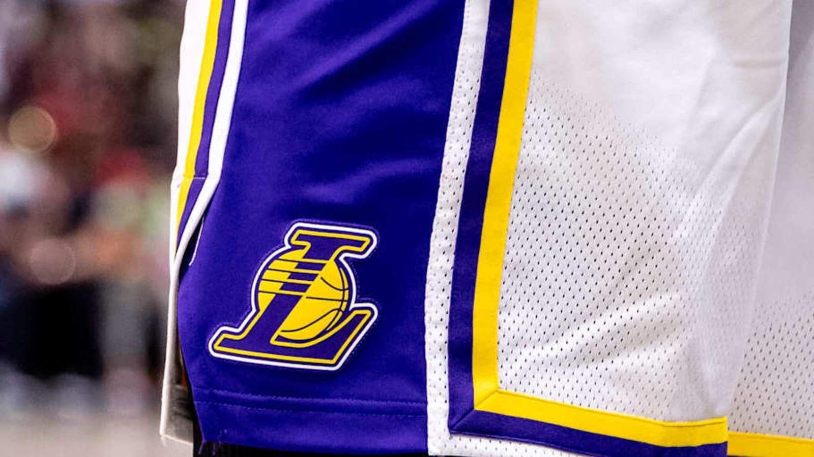 Lakers West Rival Waives Former LA Center
