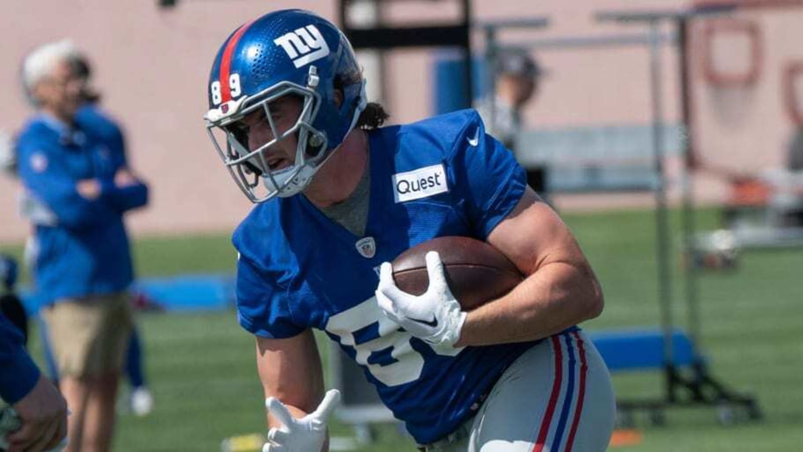 Giants TE Daniel Bellinger Attends Tight End University