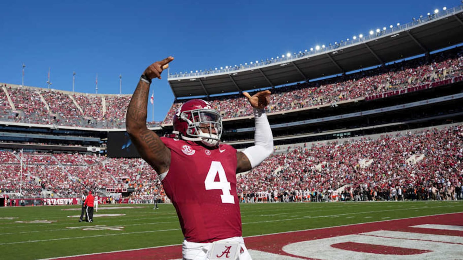 Alabama QB Jalen Milroe Expands NIL Brand with Armani Partnership