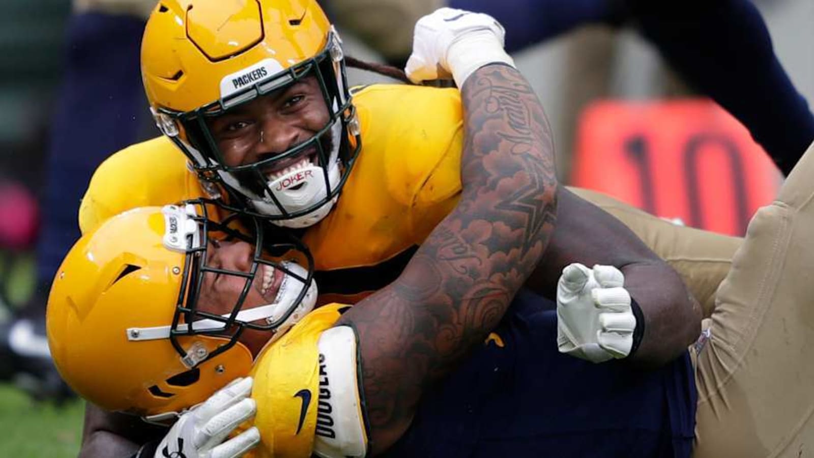 NFL Trade Deadline Tracker: Will Packers Make Move?