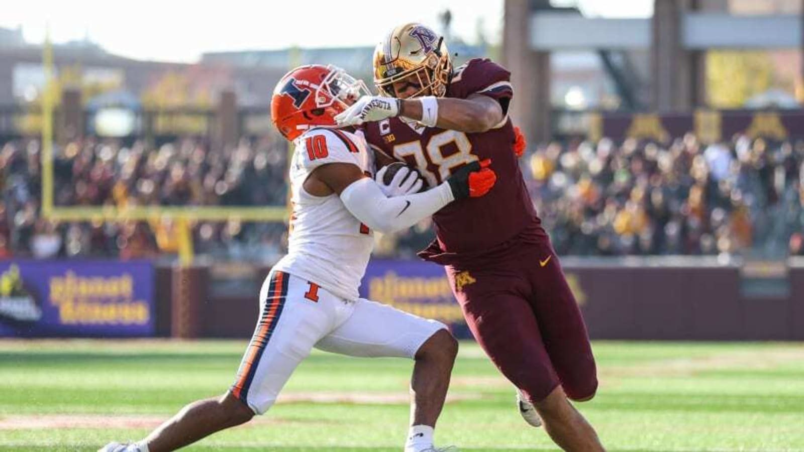 Illini DB Miles Scott Has Huge Defensive Impact In Season-Opener
