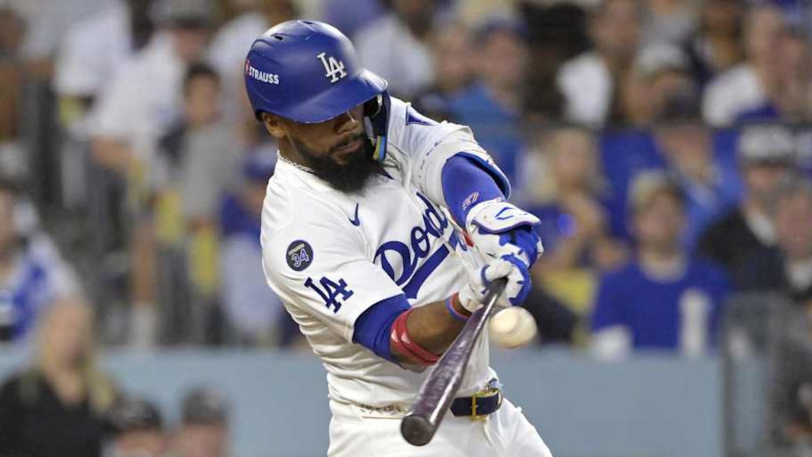 Cincinnati Reds Predicted to Sign Dodgers Slugger Teoscar Hernandez
