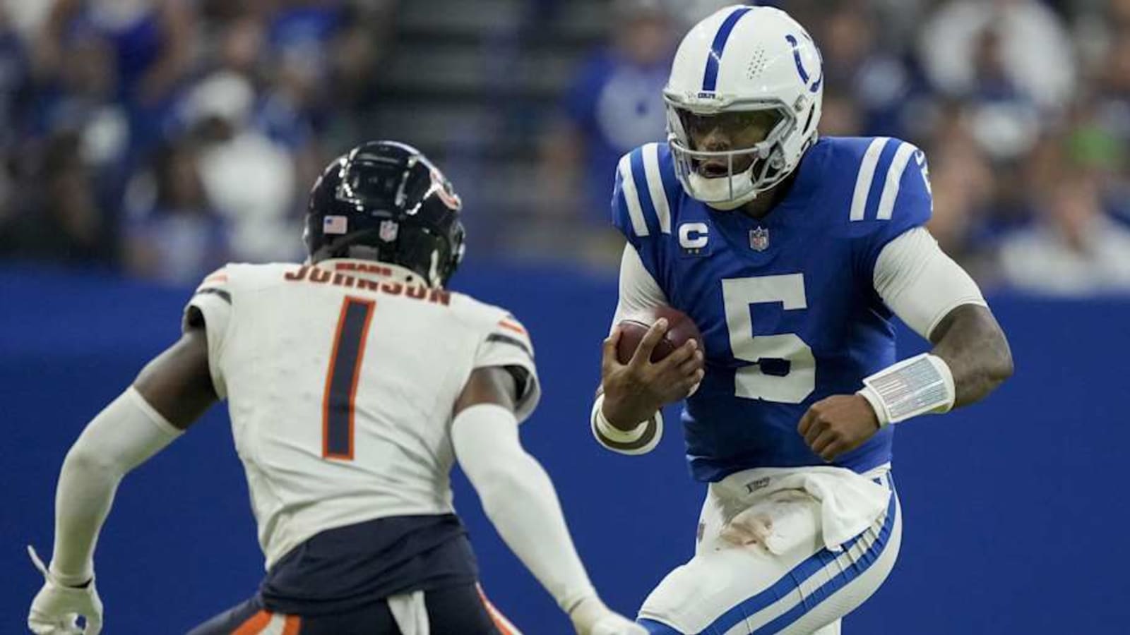 2025 NFL free agency: Jaycee Horn deal highlights value of Jaylon Johnson&#39;s contract