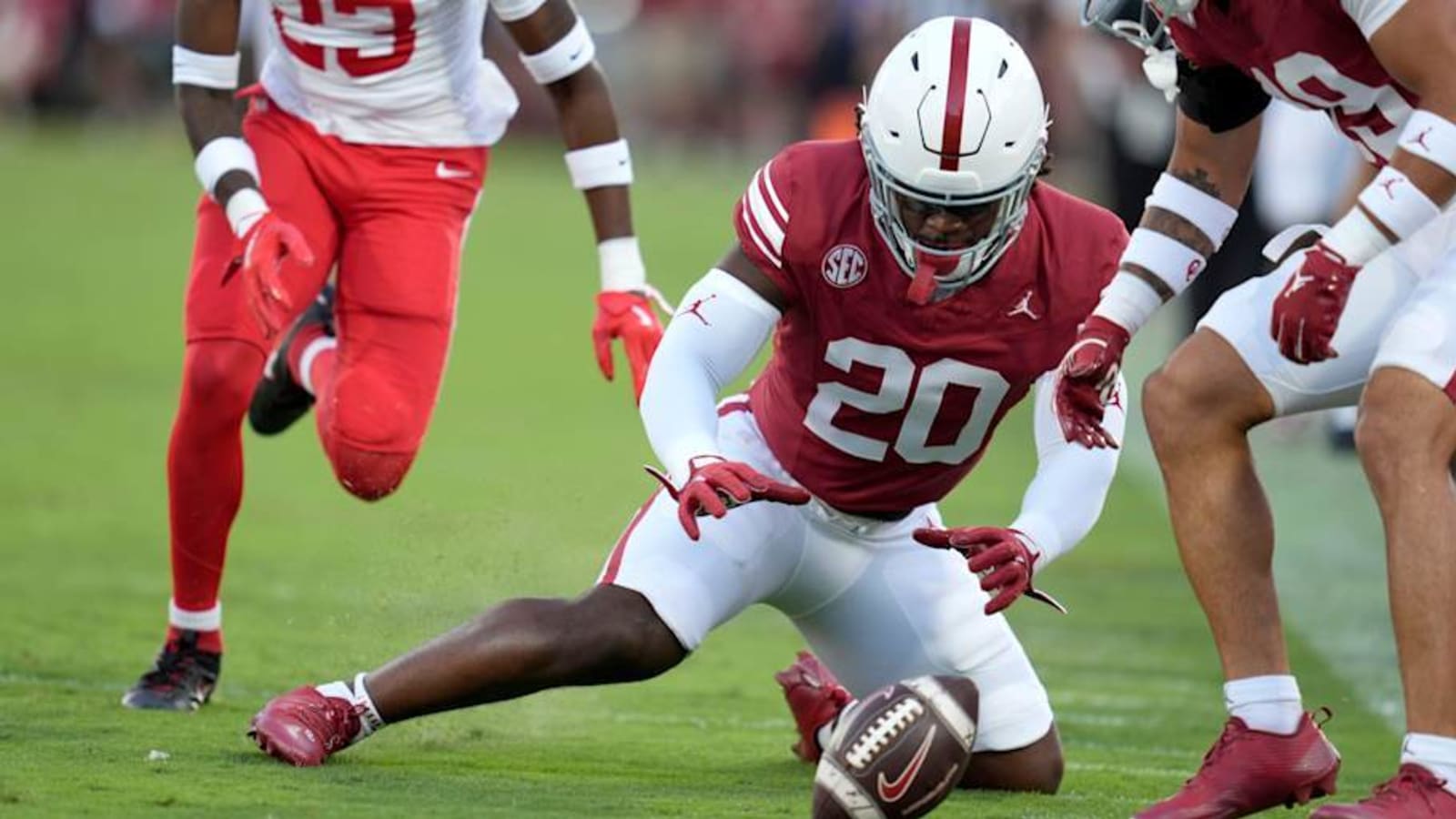 Former Oklahoma Linebacker Lewis Carter Selects New Home