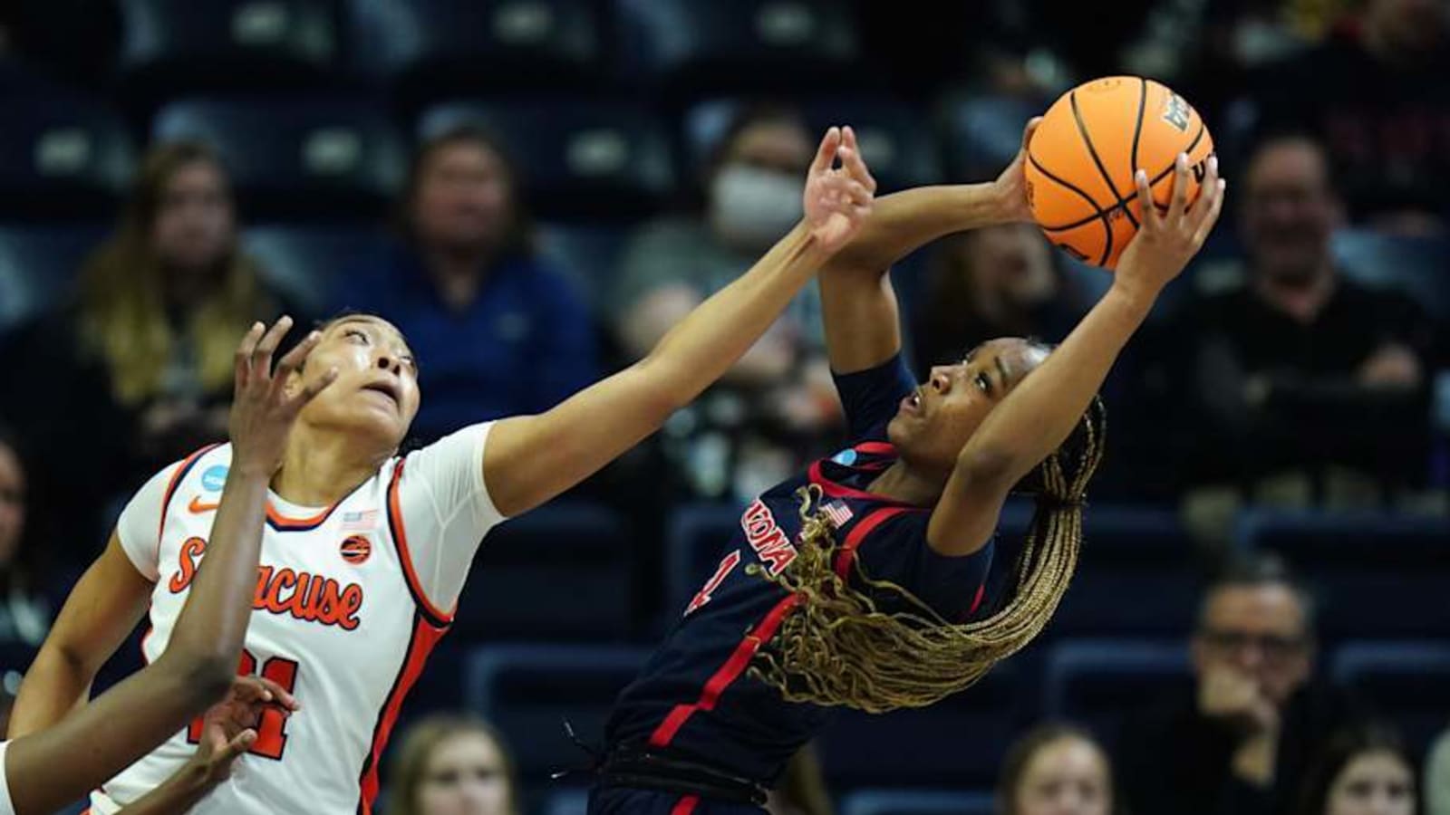 Arizona Transfer Wing Skylar Jones Commits to Louisville
