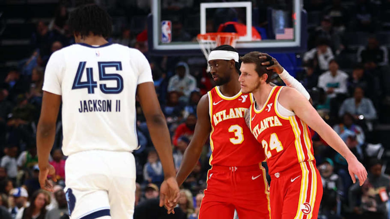 Insane Finish in Grizzlies-Hawks Goes Viral