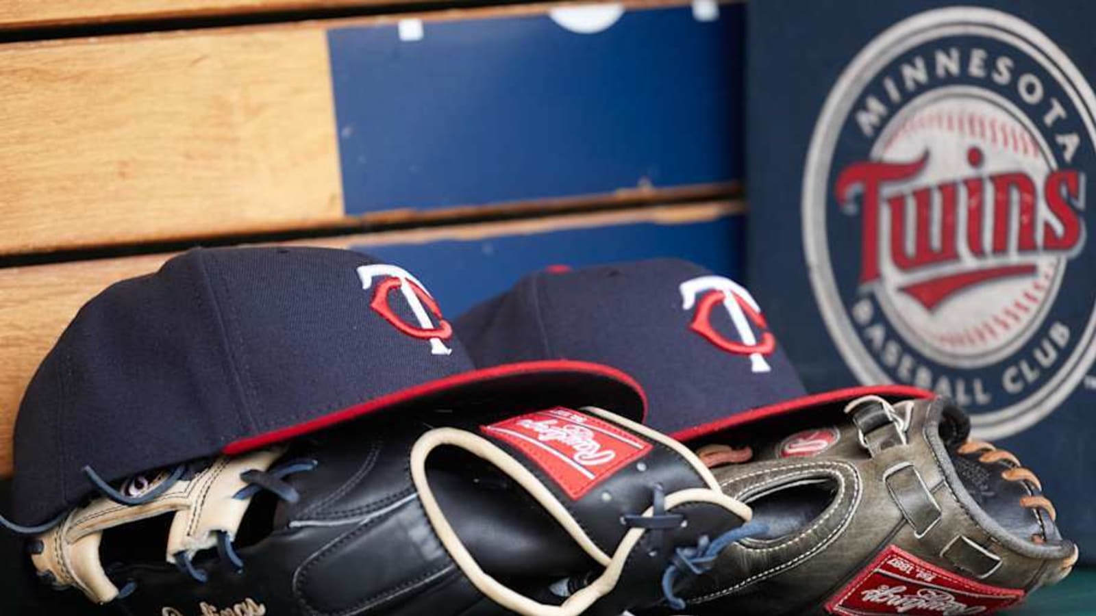 Could Royals Pursue $10 Million Twins Veteran To Fill Offensive Void?