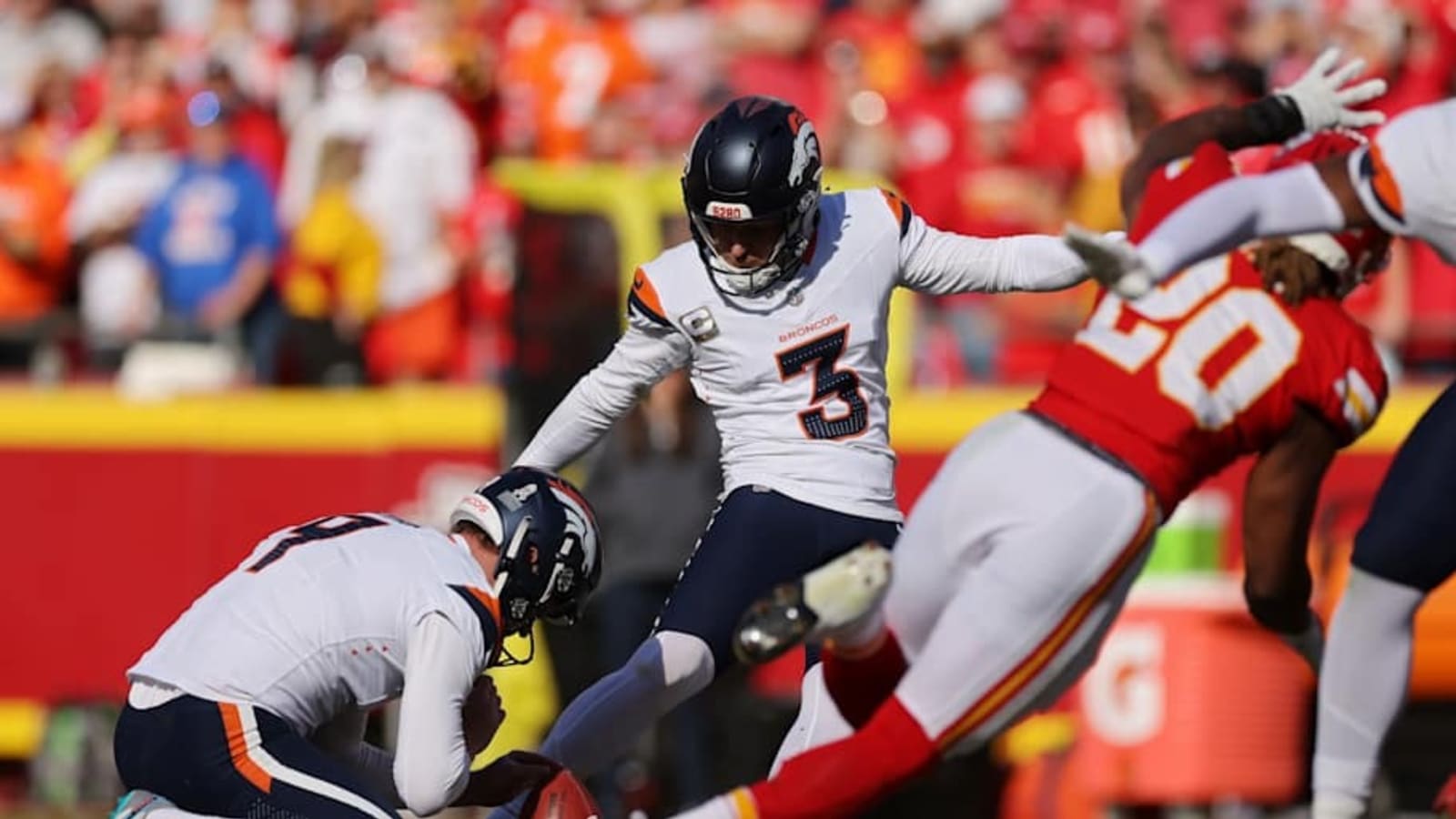 How to listen to Chiefs vs. Broncos NFL Week 18 game on the radio