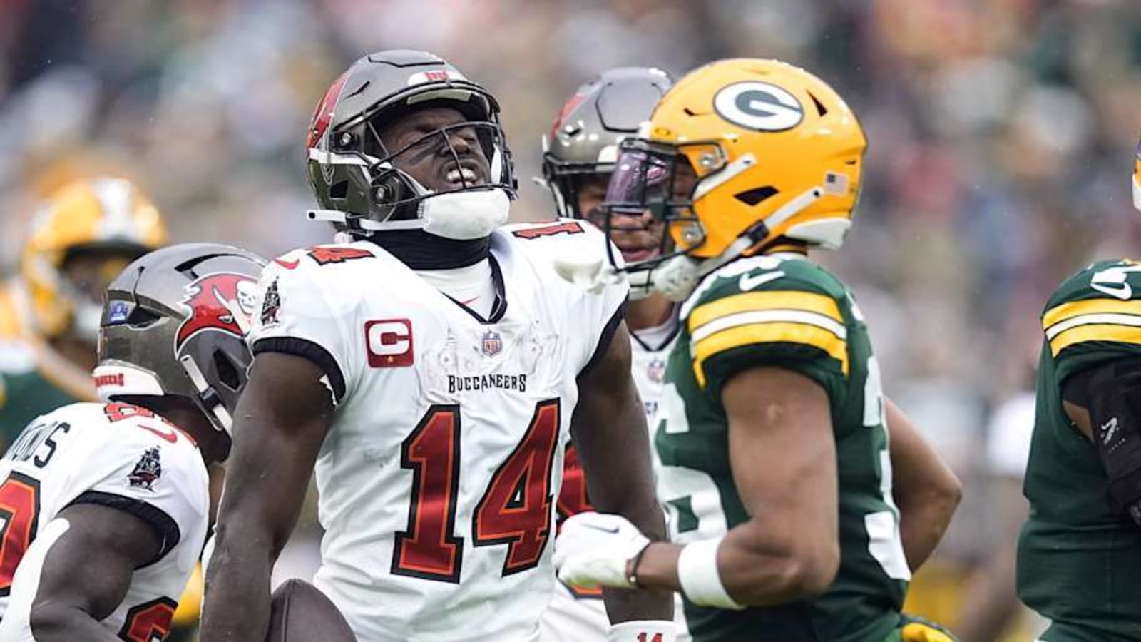 Buccaneers OC Josh Grizzard wants to have Chris Godwin back in Tampa Bay in 2025