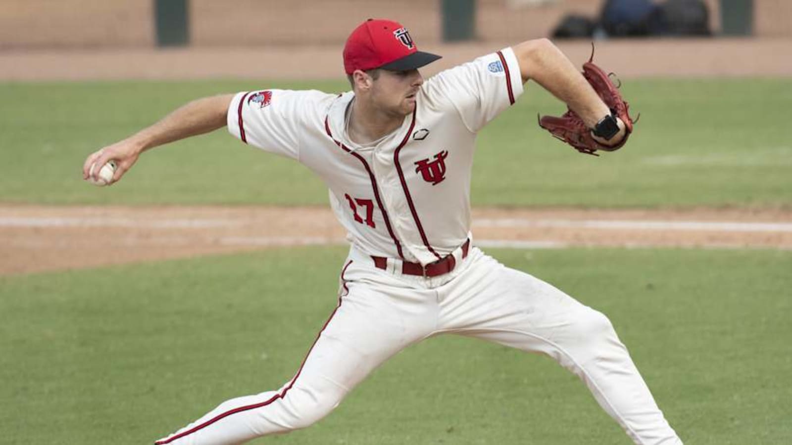 Former Spartan RHP Signs Minor League Deal