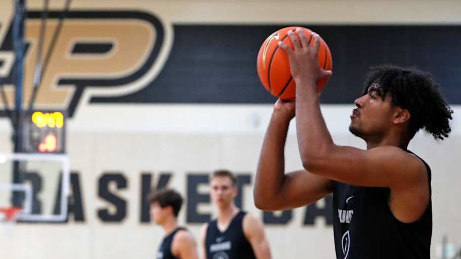 Purdue Assistant PJ Thompson Raves About Freshman Guard CJ Cox: &#39;He&#39;s a Bucket&#39;