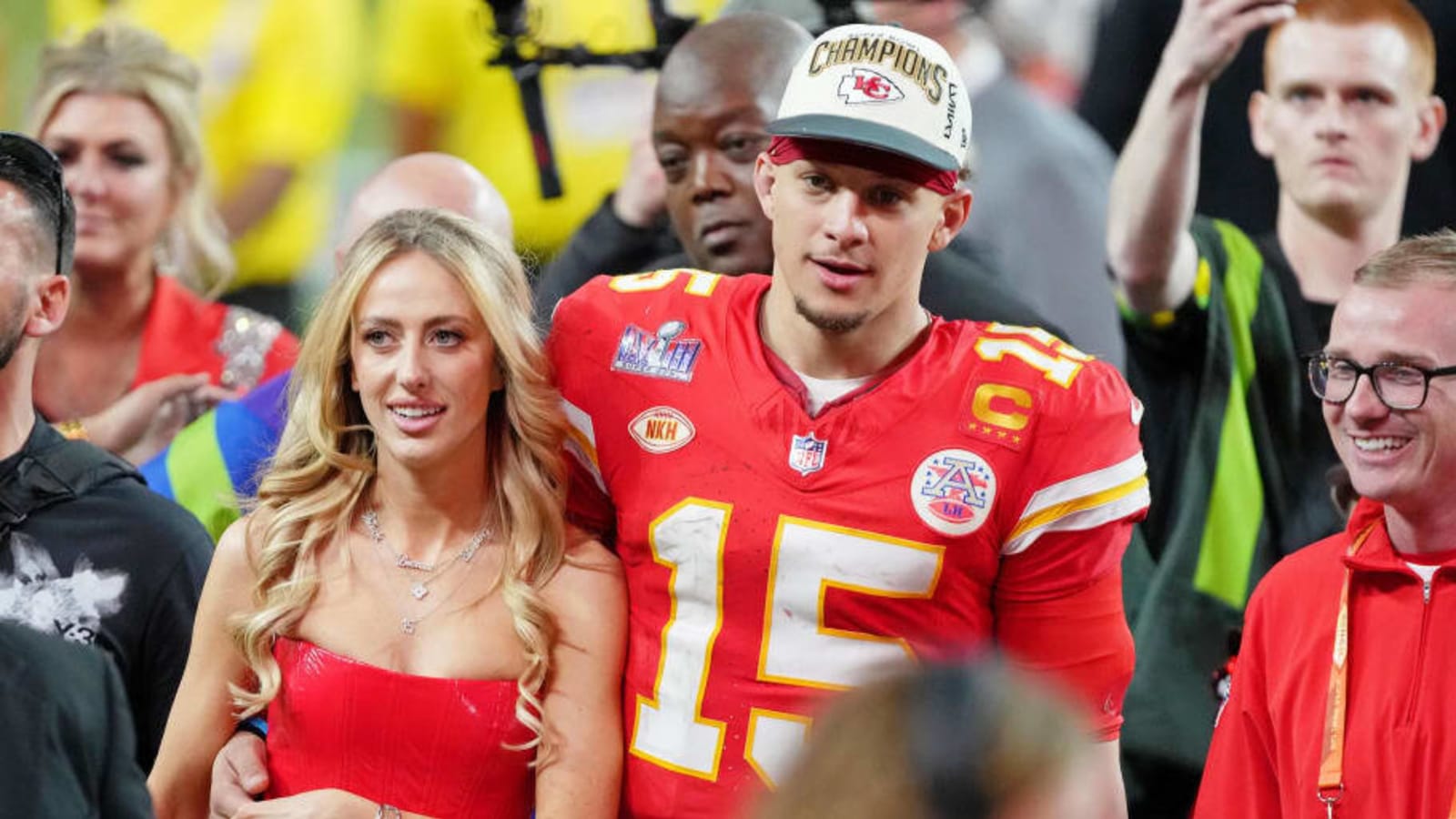 Patrick Mahomes Names Dog After Steelers