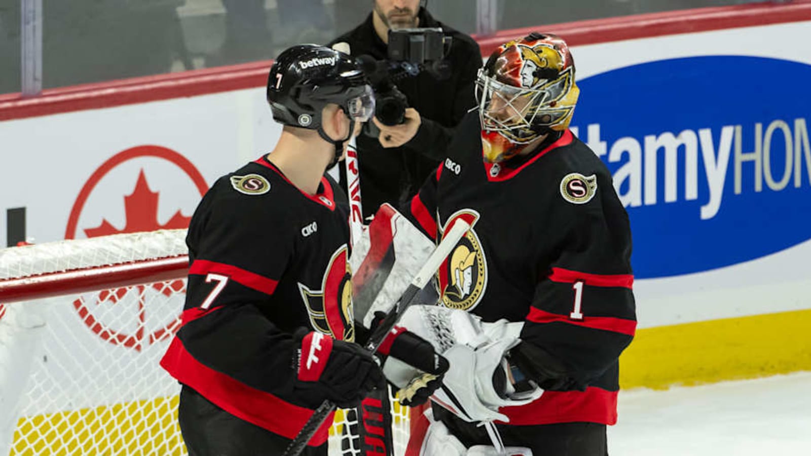 Rookie Goalie Guides Senators Past Streaking Stars
