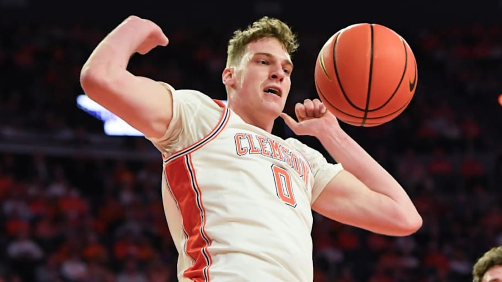 Clemson Tigers Senior Big Man Seen As Team&#39;s X-Factor in NCAA Tournament