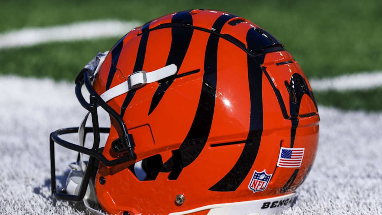 PFF Names Oren Burks as Bengals Highest Upside 2025 Free Agent Addition