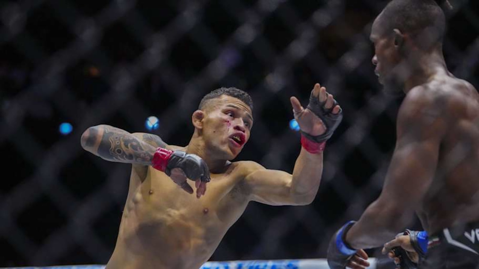 ‘He’s gonna have to kill me...’ UFC’s &#39;Lazy Boy&#39; saved Mexico from Sphere shutout
