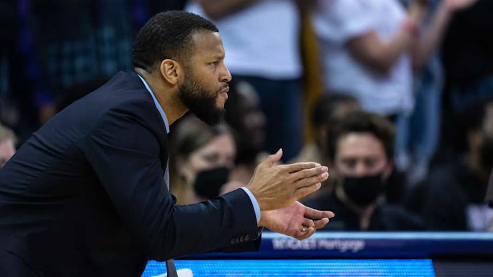 Conroy, UW Basketball Icon, Comes Home to Try and Beat the Huskies