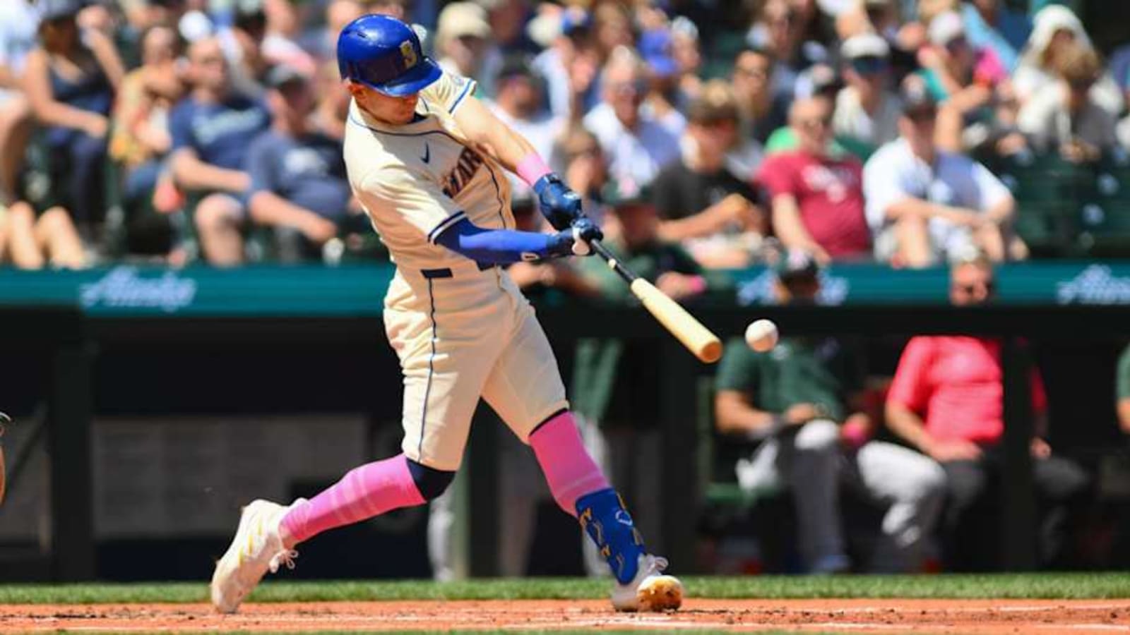 Former Seattle Mariners Outfielder Signs Minor League Deal With Texas Rangers