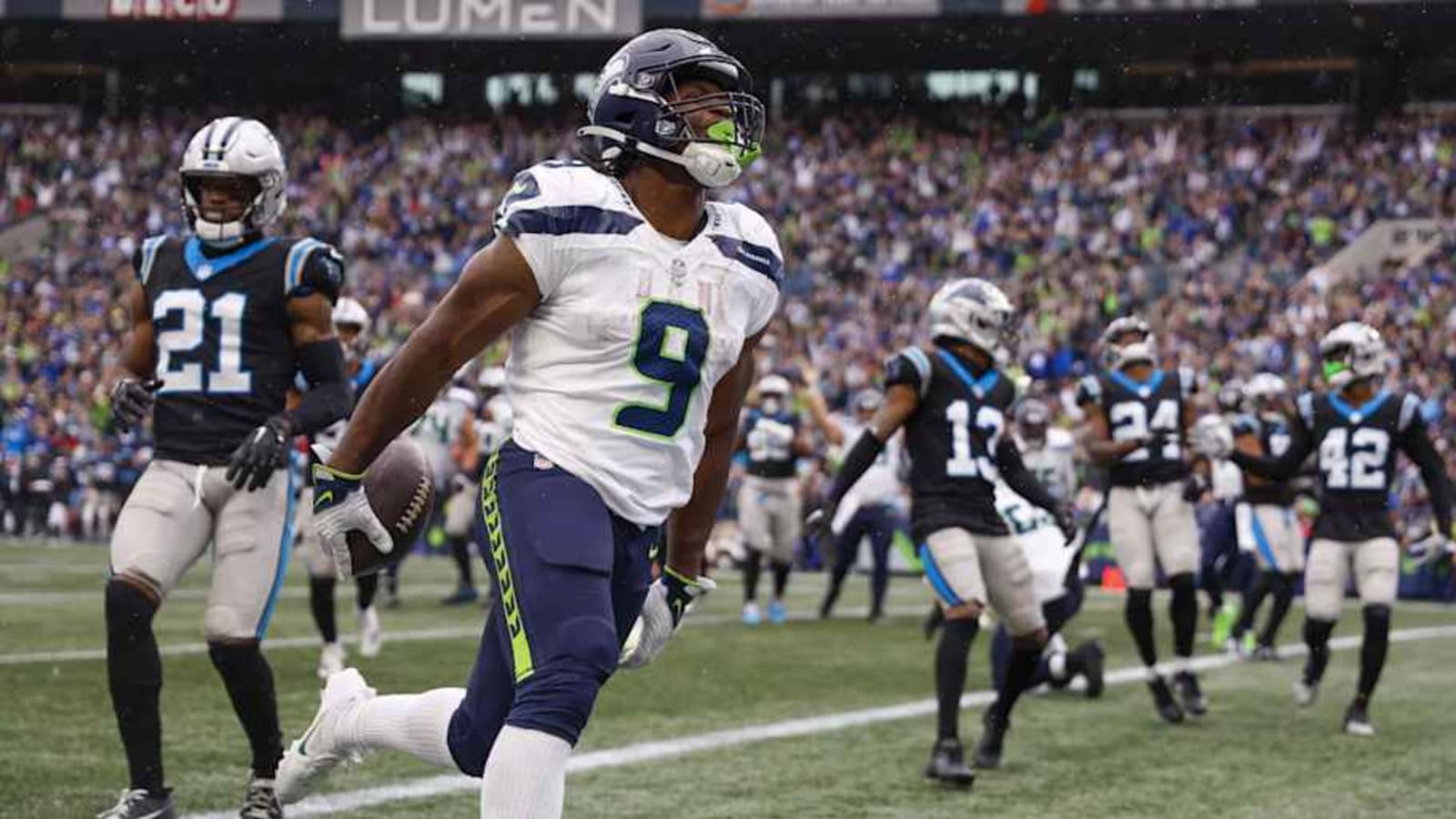 Seattle Seahawks analyst names RB lowest priority position this offseason