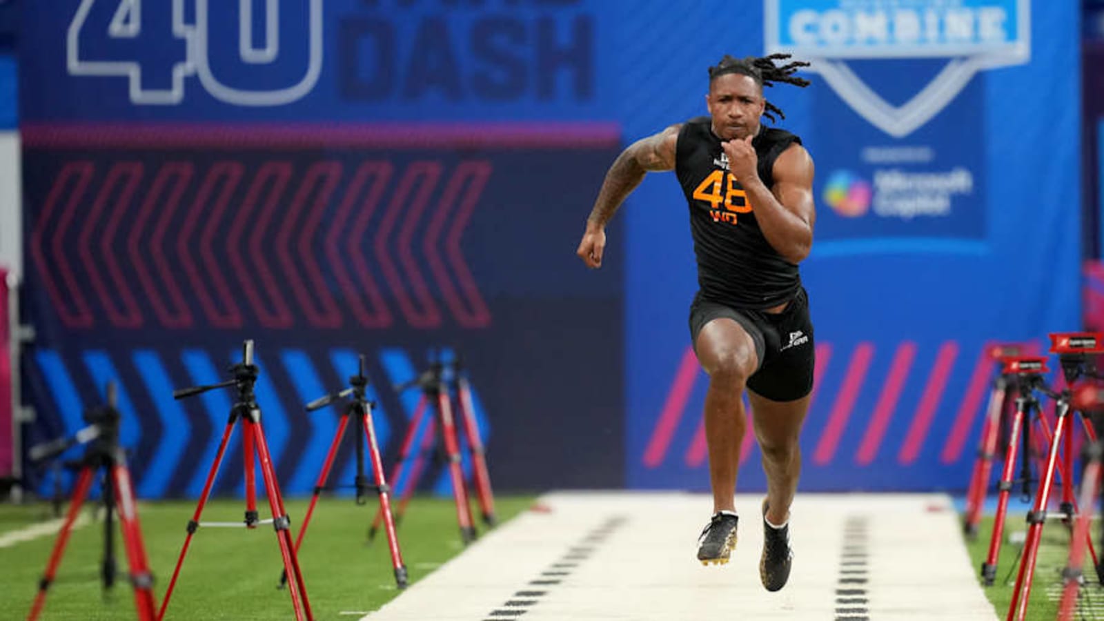 Texans Eyeing Rising WR Prospect