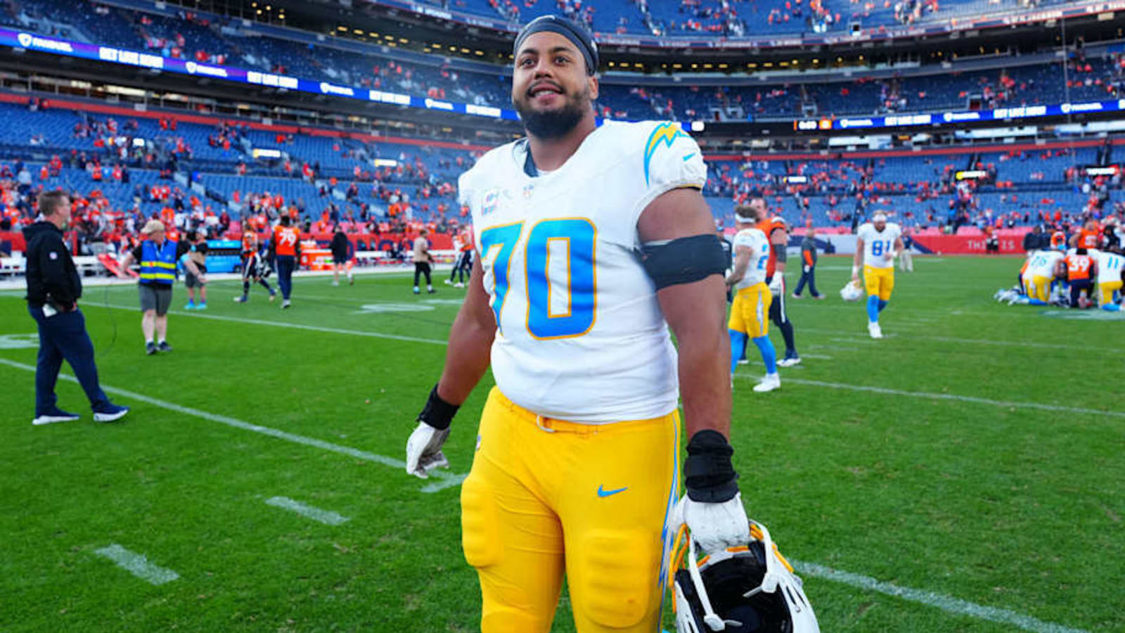 Rashawn Slater mentoring Chargers breakout rookie Joe Alt