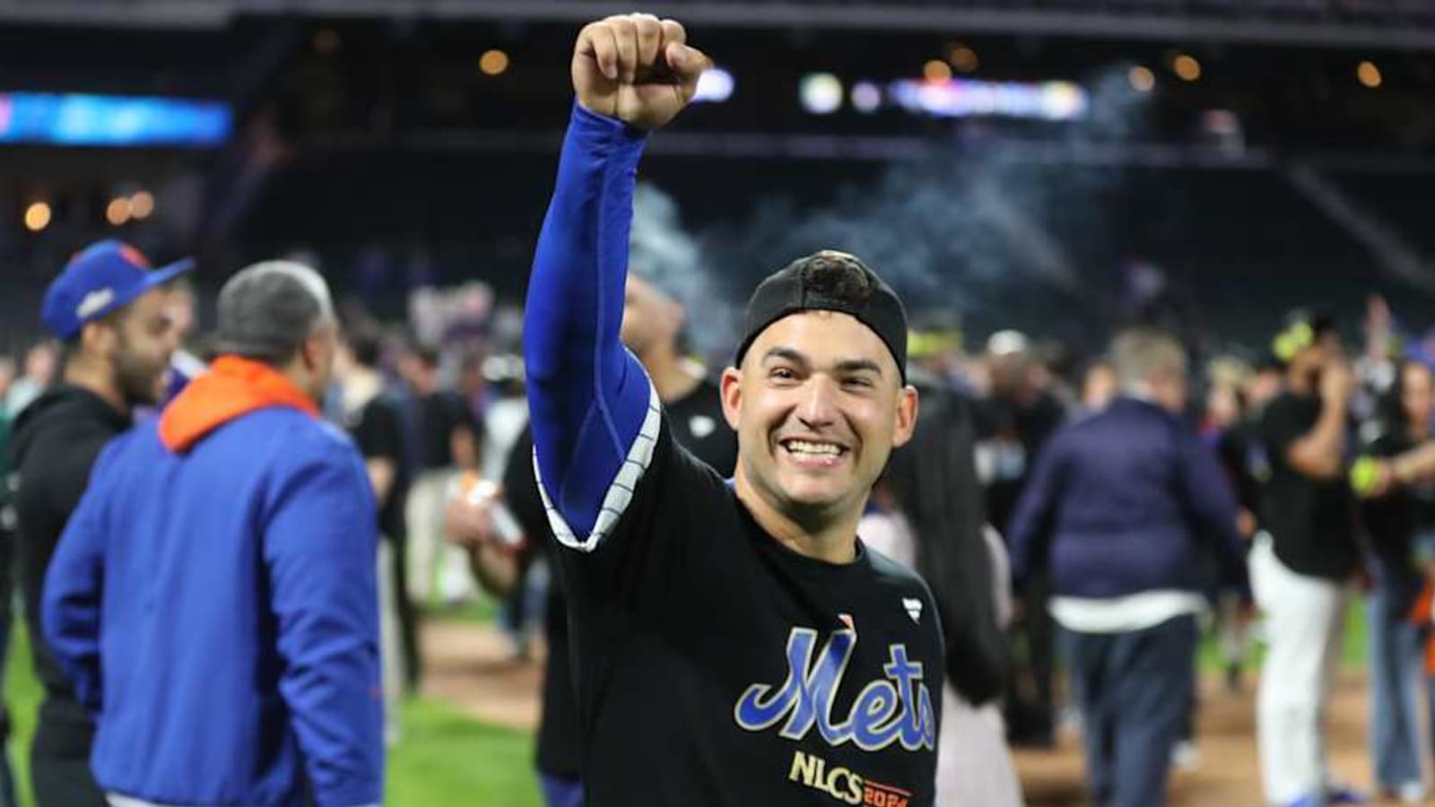 Why Analyst Believes Mets Should Retain Jose Iglesias