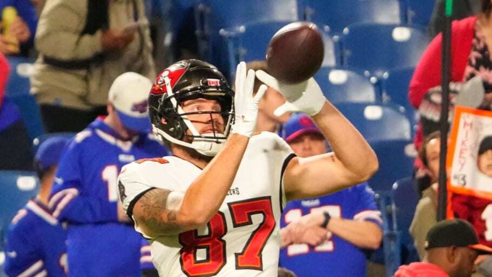 Buccaneers Tight End Gets Good News After Injury Scare