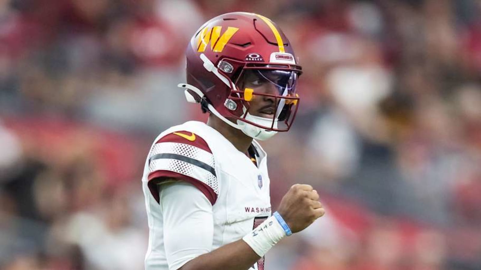 Commanders&#39; QB Jayden Daniels crowned rookie of the year after historic season