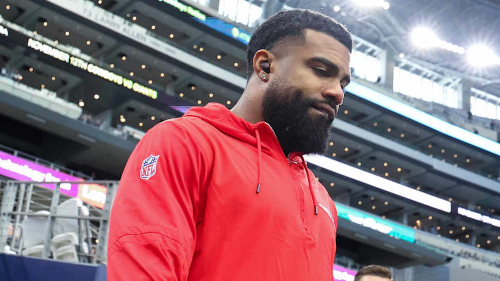 Ezekiel Elliott’s Los Angeles Chargers debut hits a snag