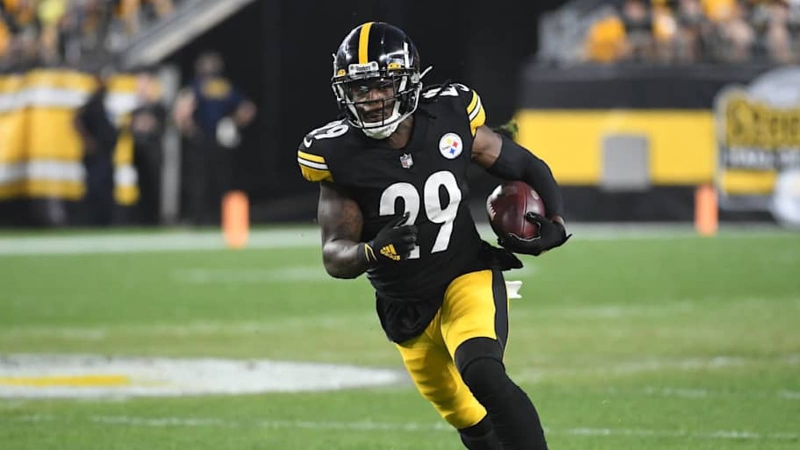 Former Steelers RB Makes UFL History
