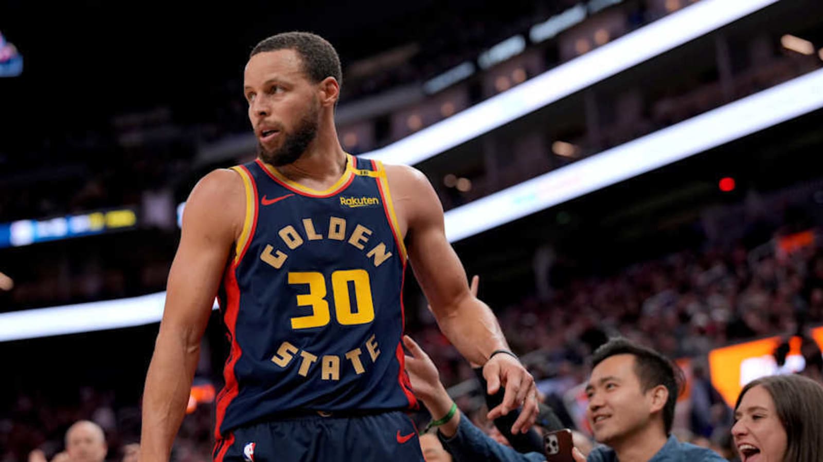 Steph Curry Makes NBA History in Warriors vs Knicks