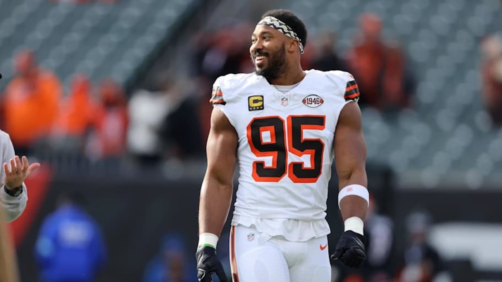 Should the Chicago Bears make massive trade offer to Browns for superstar Myles Garrett?