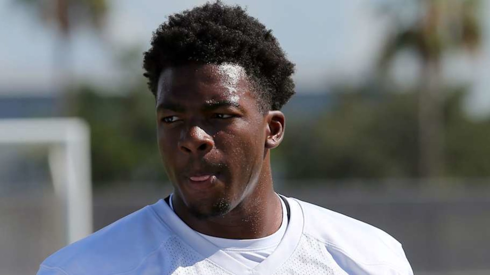Oregon Ducks Flip 4-Star Recruit Gavin Nix from Miami: Early National Signing Day Tracker