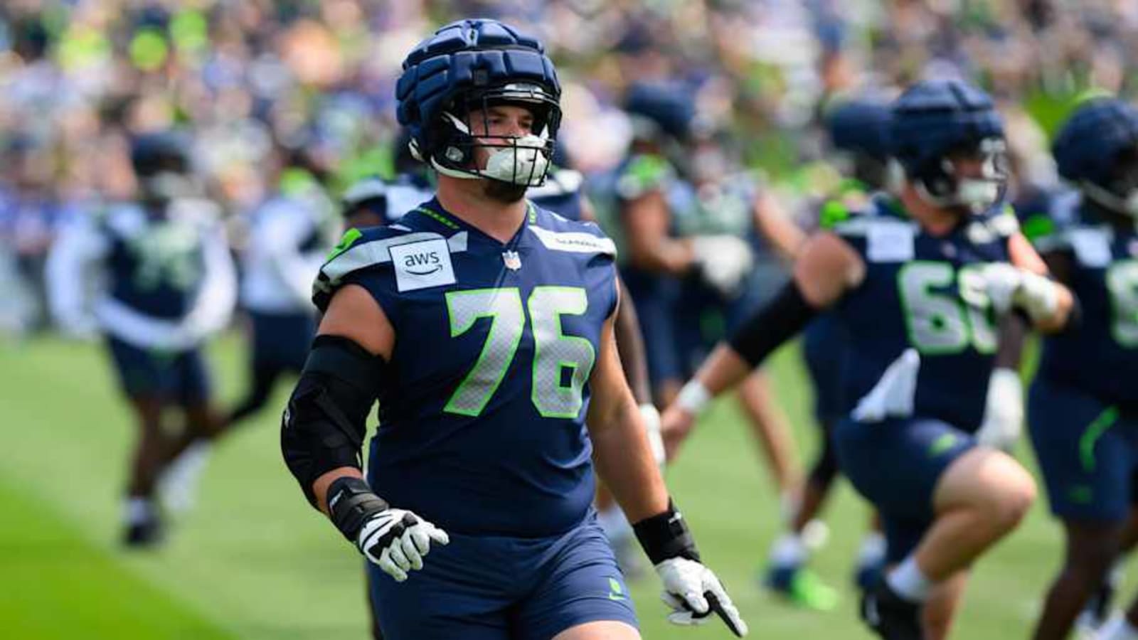 Giants Add Offensive Tackle to Practice Squad | News Briefs