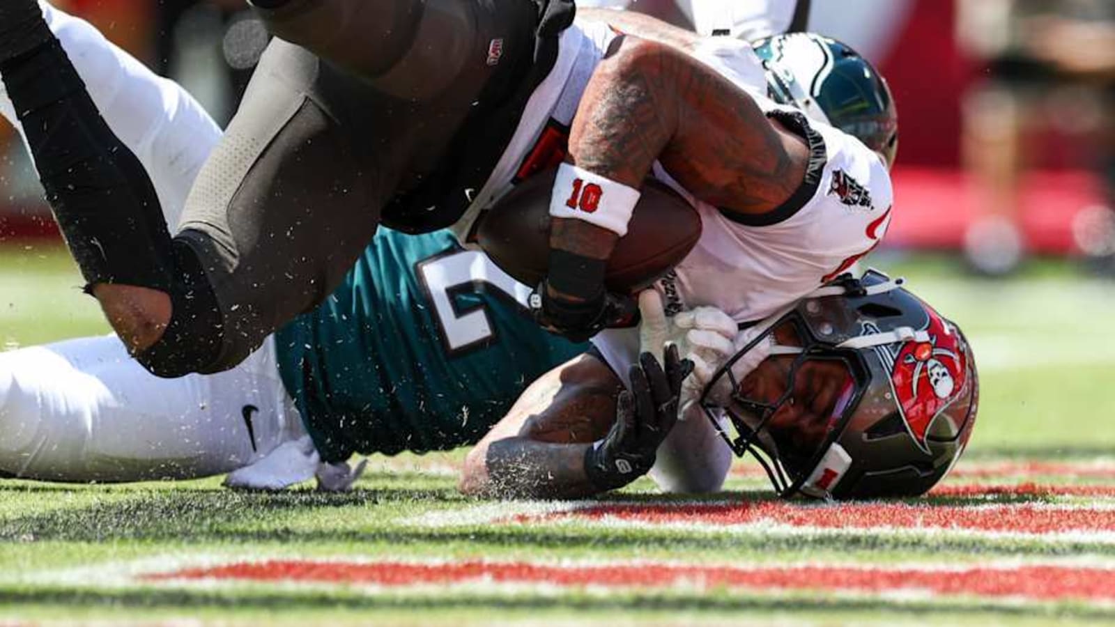 Bucs Wide Receiver Ruled Out With Concussion vs. Eagles