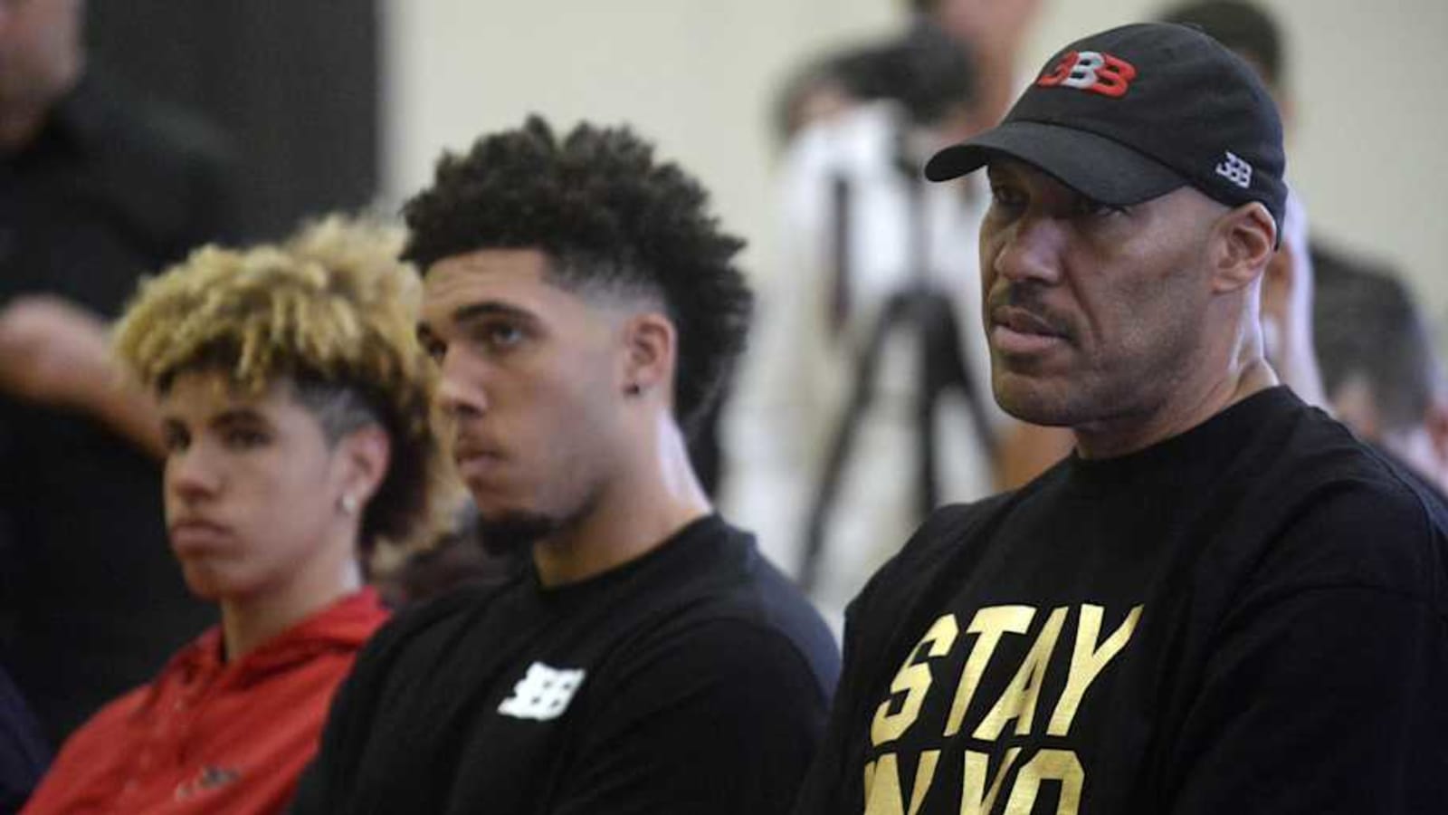 LaMelo Ball visits LaVar Ball after his foot amputation