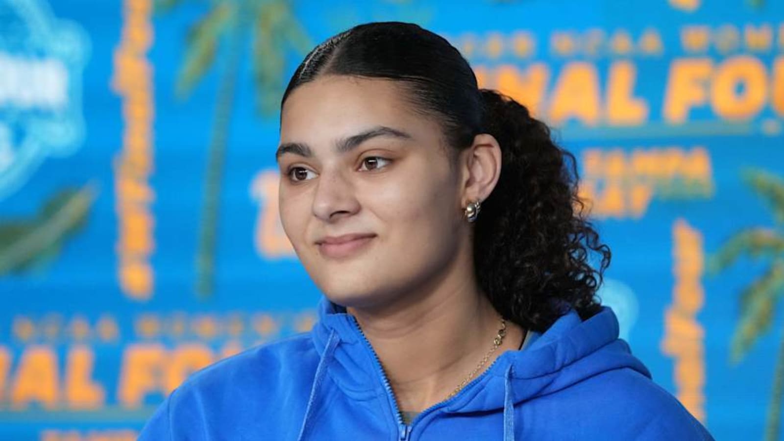 Landmark Honor Caps Off UCLA&#39;s Lauren Betts&#39; Season