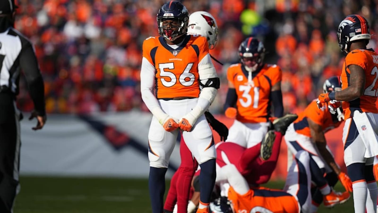 Report: Broncos Trading OLB Baron Browning to Cardinals