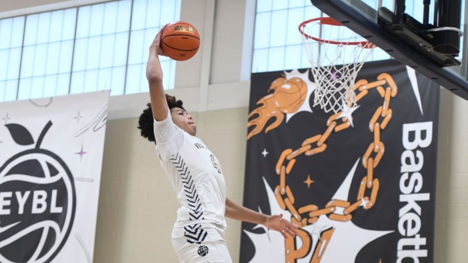 Report: Top-Ranked &#39;26 Prospect Tyran Stokes Schedules Louisville Visit