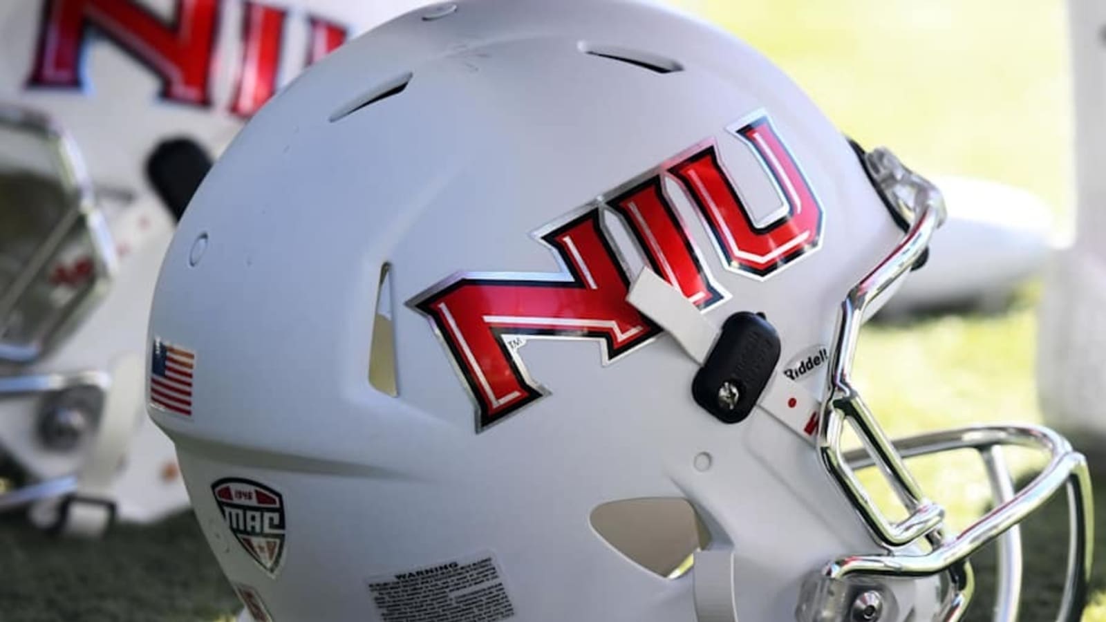 RECRUITING: 2026 Michigan Lineman Jeremiah Benson Commits To Northern Illinois